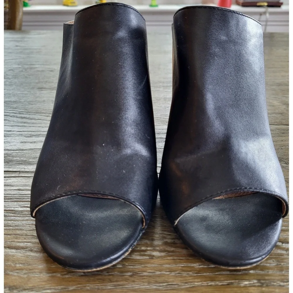 Urban Outfitters Black Leather Peep Toe Mules Chunky Wood Block Heel Sandals 8